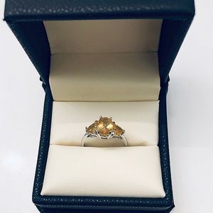 10k White Gold Citrine ring
